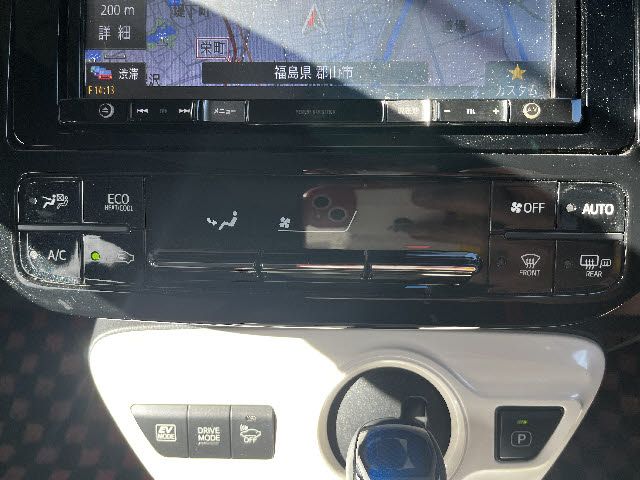 PRIUS 4WD
