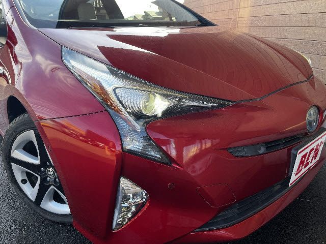 PRIUS 4WD