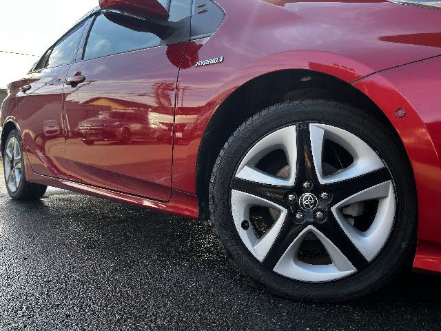 PRIUS 4WD