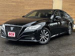CROWN sedan hybrid