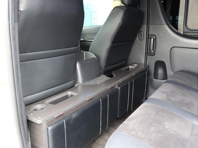 HIACE van 2WD
