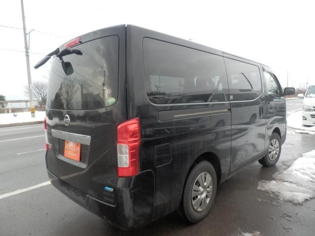 NV350 CARAVAN 4WD