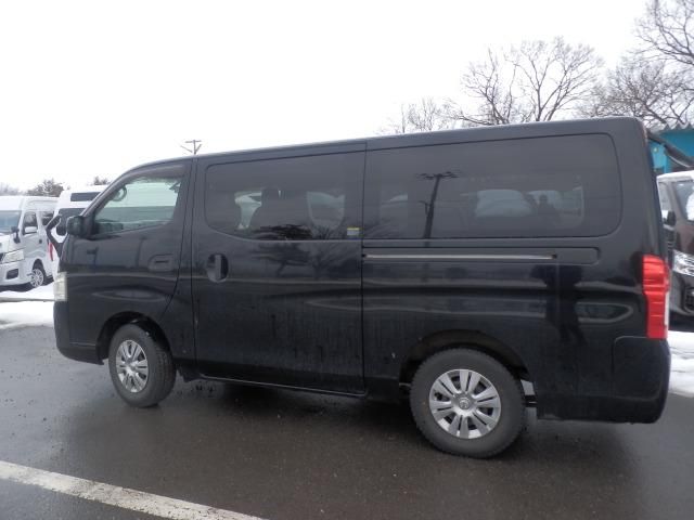 NV350 CARAVAN 4WD
