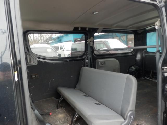 NV350 CARAVAN 4WD