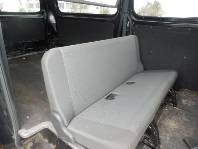 NV350 CARAVAN 4WD