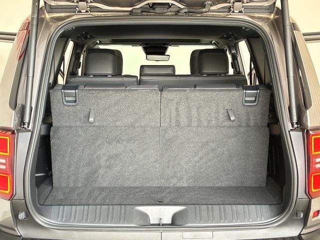 LANDCRUISER 250