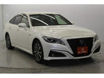 CROWN sedan hybrid