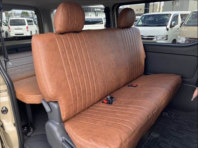 HIACE van 4WD