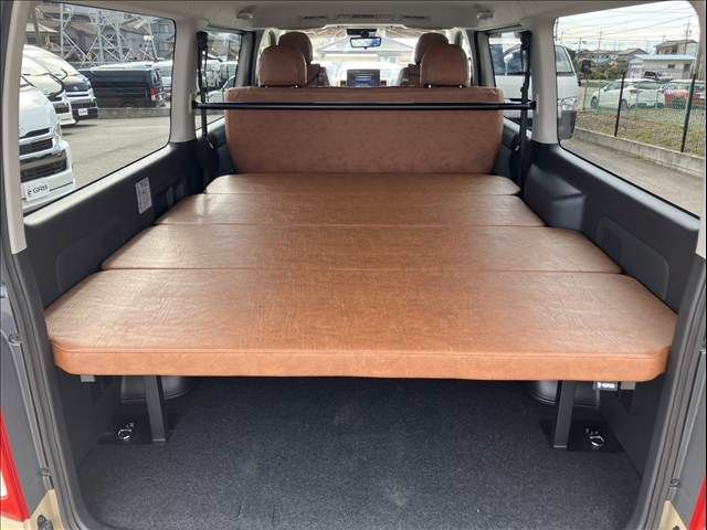HIACE van 4WD