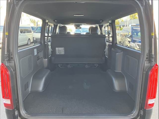 HIACE van 2WD