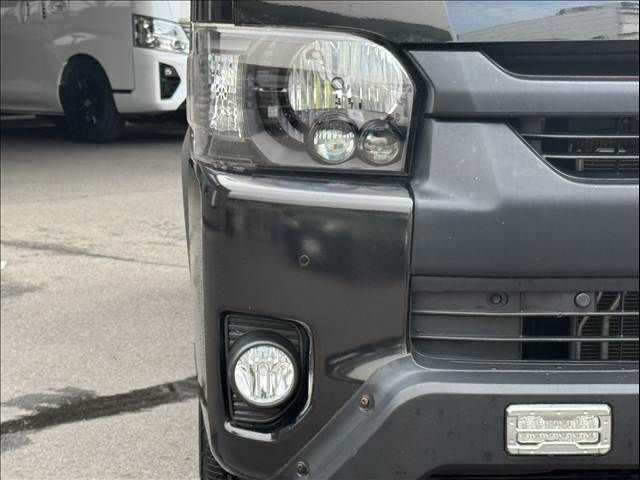 HIACE van 4WD