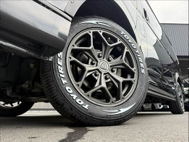 HIACE van 4WD