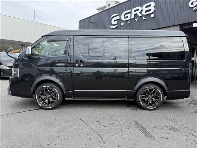 HIACE van 4WD