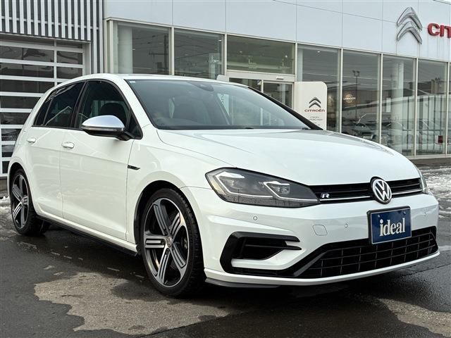 VOLKSWAGEN GOLF R
