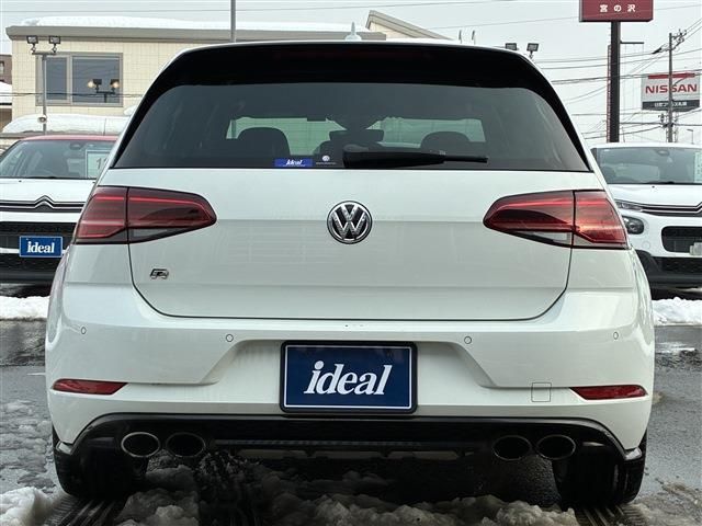 VOLKSWAGEN GOLF R