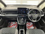 VOXY HYBRID 4WD