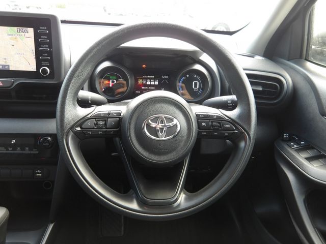 YARIS CROSS HYBRID