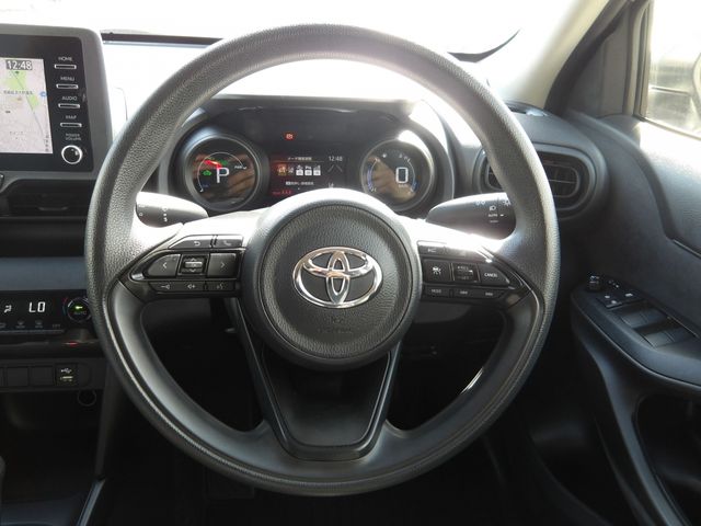 YARIS CROSS HYBRID