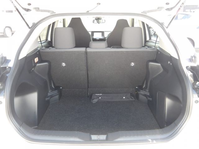 YARIS CROSS HYBRID