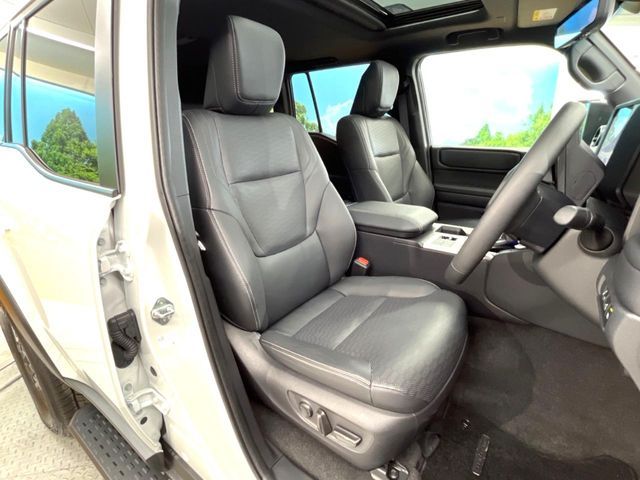LANDCRUISER 250