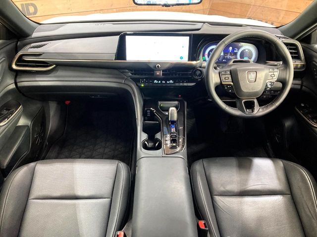 CROWN SPORT