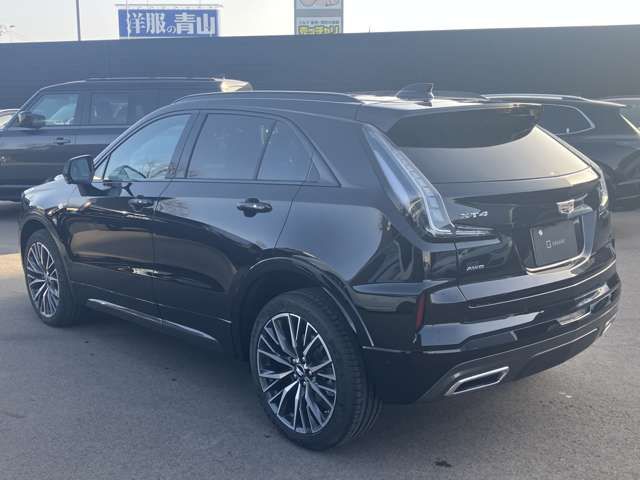 CADILLAC XT4
