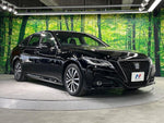 CROWN sedan hybrid