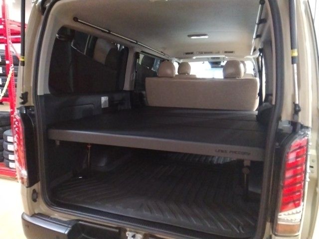 HIACE van 2WD