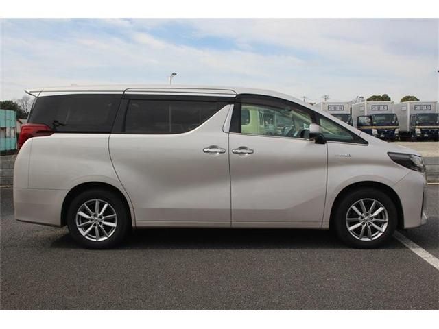 ALPHARD hybrid 4WD