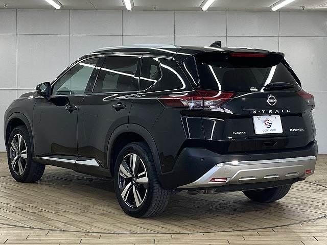X-TRAIL HYBRID 4WD