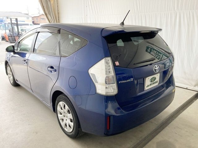 PRIUS Alpha