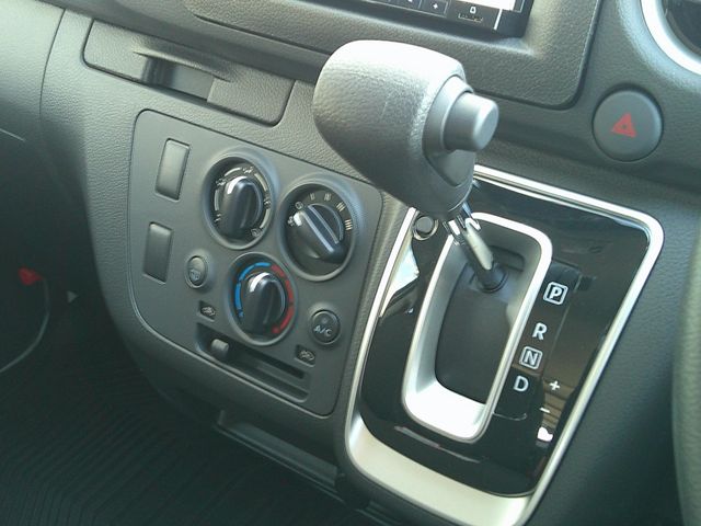 CARAVAN van 4WD