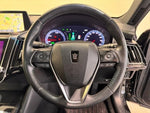 CROWN sedan hybrid