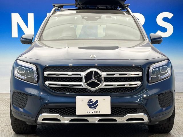 MERCEDES BENZ GLB