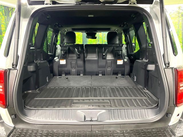 LANDCRUISER 250