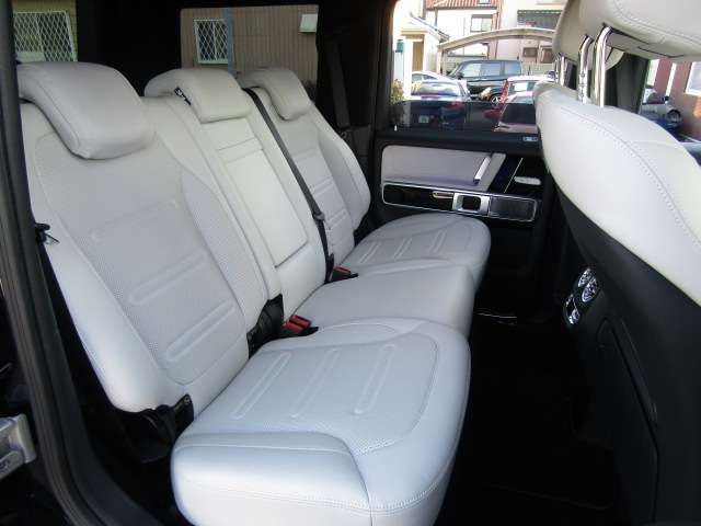 MERCEDES BENZ G-Class