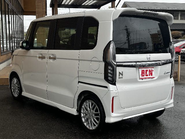N-BOX CUSTOM