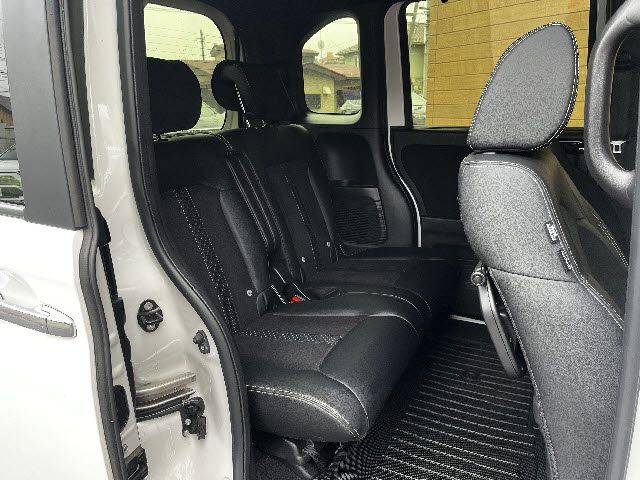 N-BOX CUSTOM