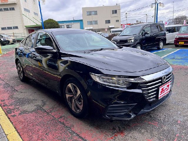 INSIGHT sedan