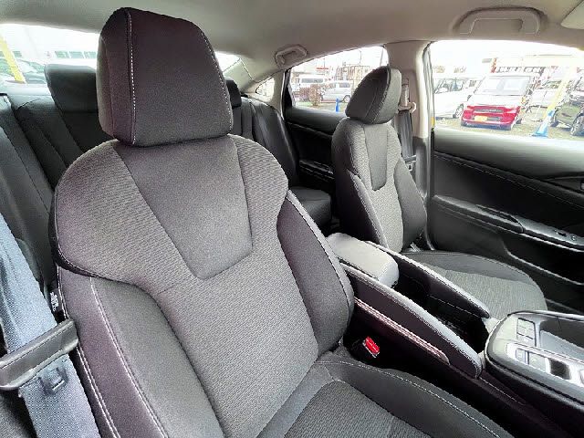 INSIGHT sedan