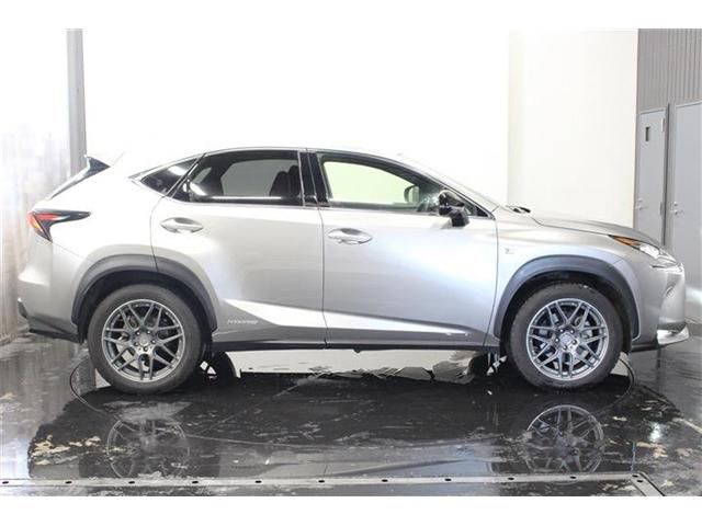 LEXUS NX300h AWD