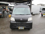 PIXIS 4WD van