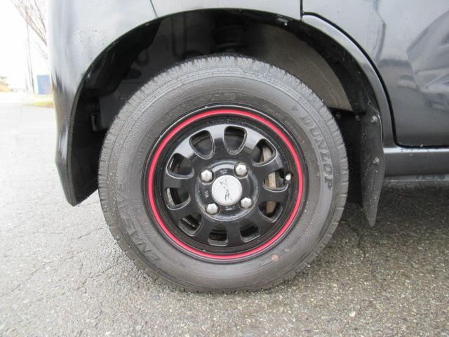 PIXIS 4WD van