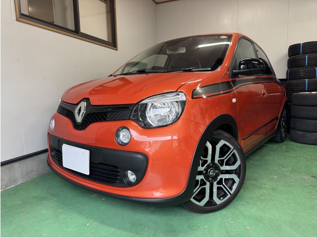 RENAULT TWINGO