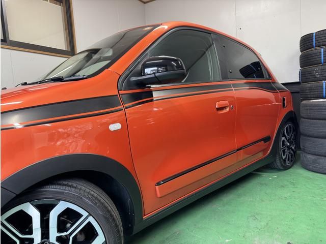 RENAULT TWINGO