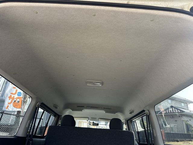 HIACE van 2WD