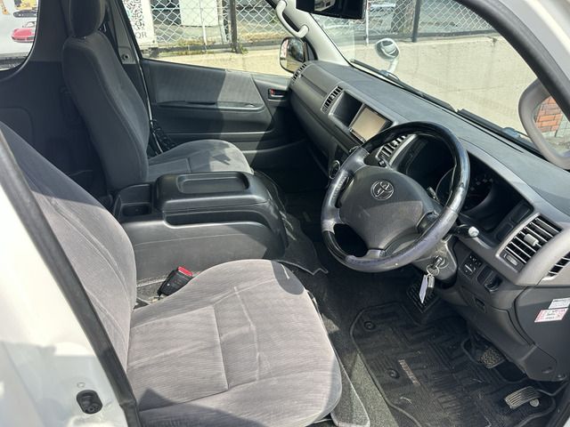 HIACE van 2WD
