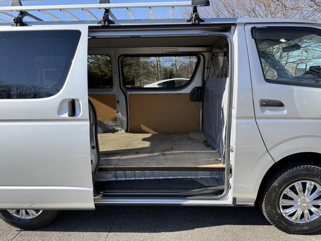 HIACE van 4WD