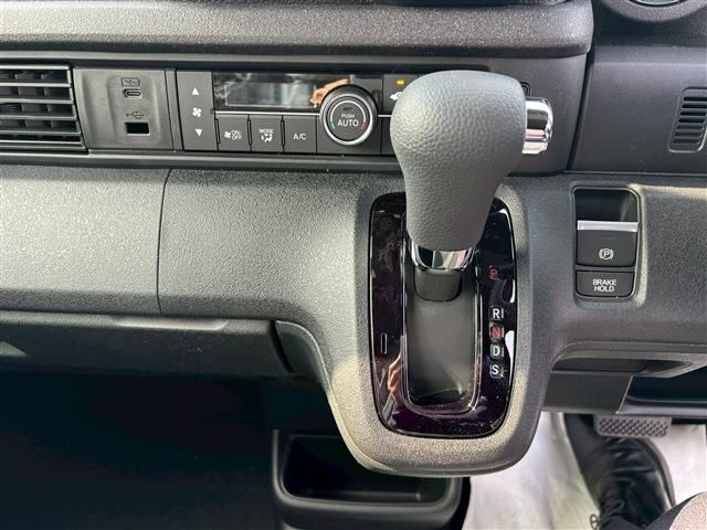N-BOX CUSTOM