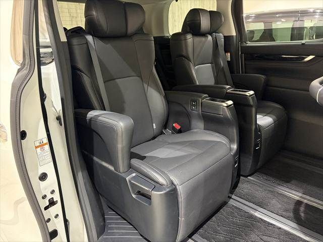 ALPHARD hybrid 4WD